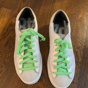 Womens P448 size 8.5